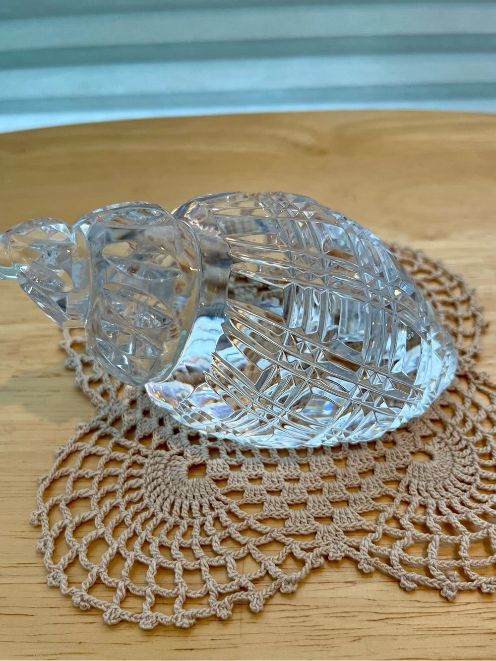 Waterford Decorative Seashell Crystal Paperweight - Picture 2 of 3